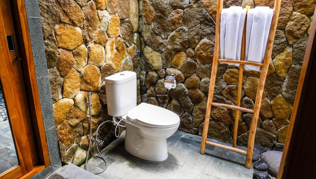 Photo of Bathroom in Buahan