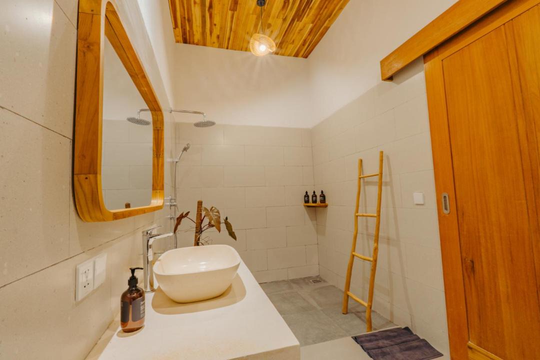 Photo of Bathroom in Jungut Batu
