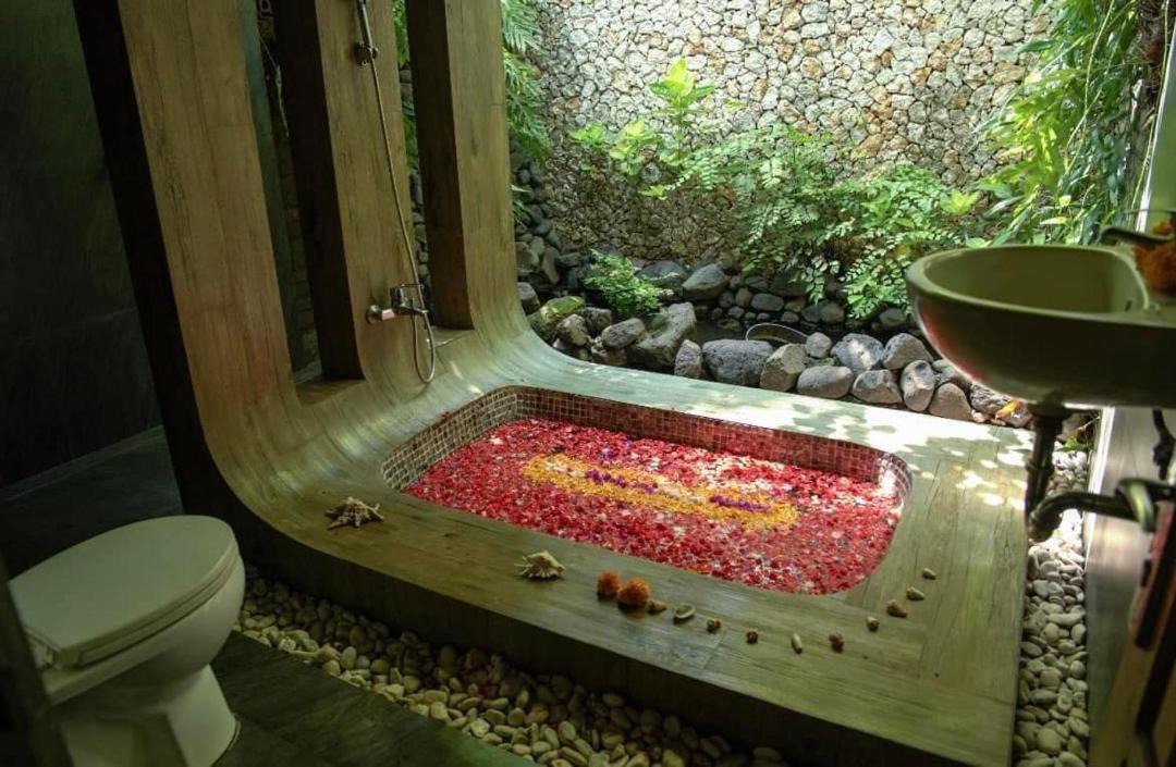 Photo of Bathroom in Kaliasem