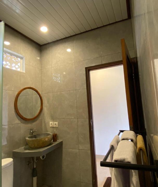 Photo of Bathroom in Petulu