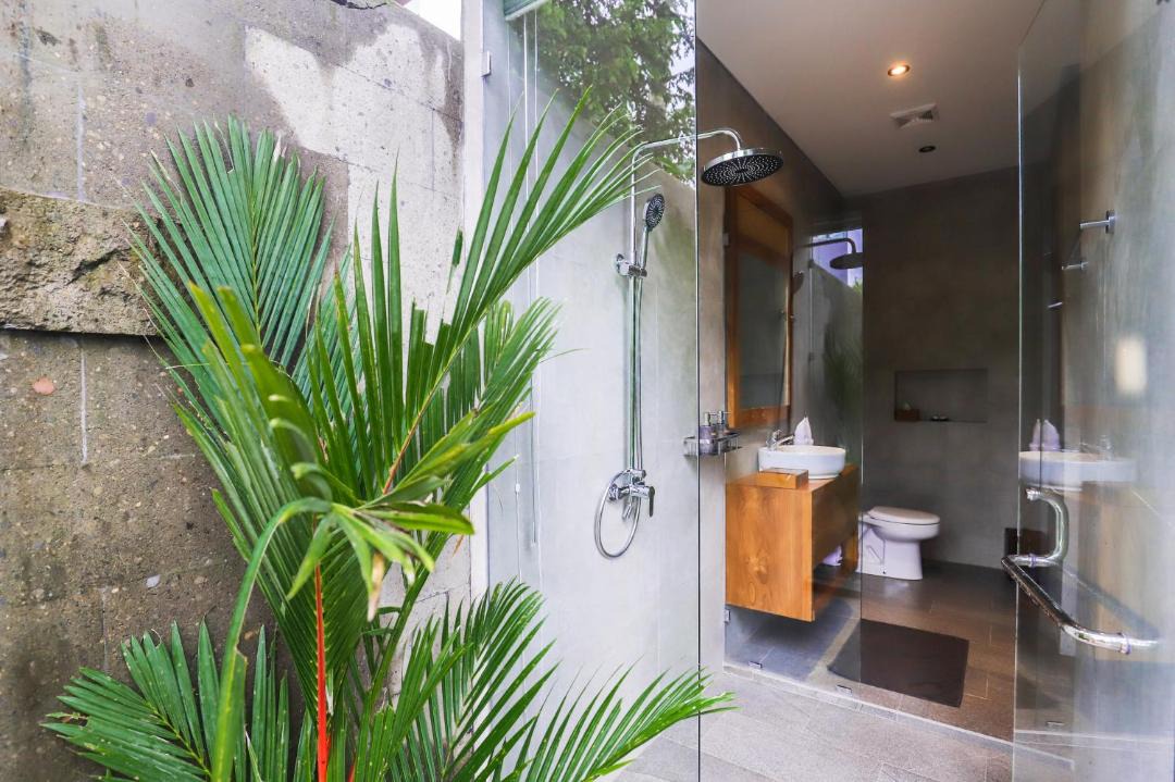 Photo of Bathroom in Singapadu Tengah