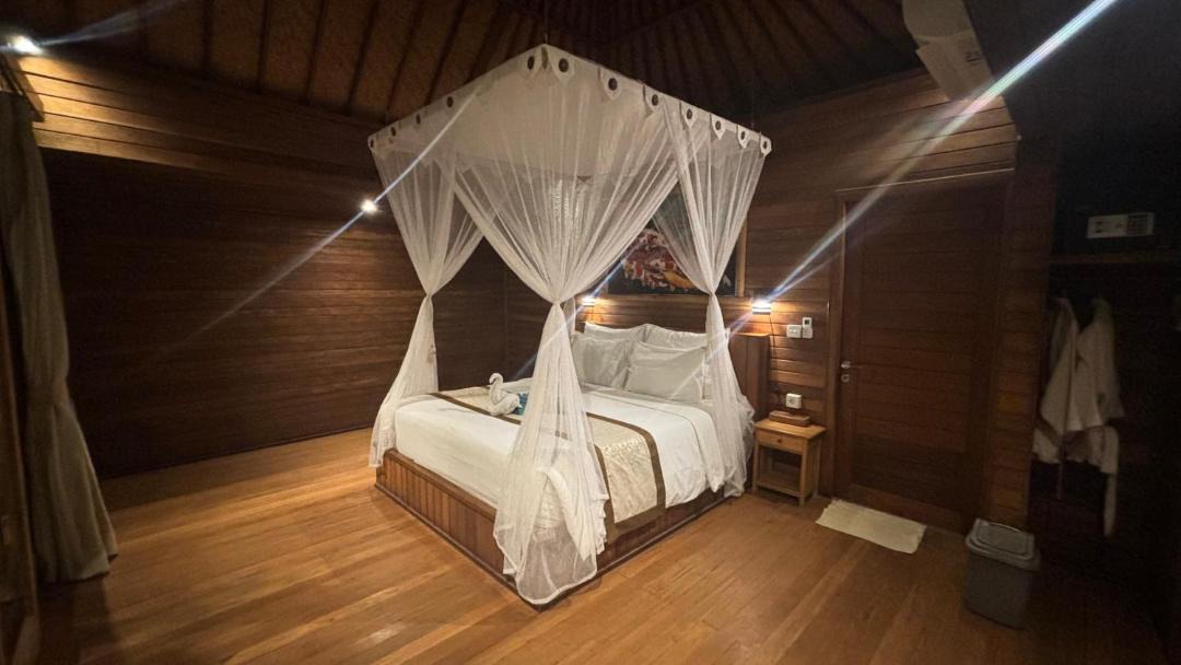 Photo of Bedroom in Mushroom Bay