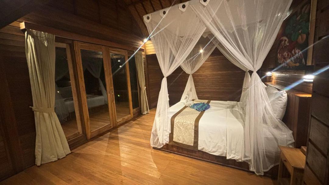 Photo of Bedroom in Mushroom Bay