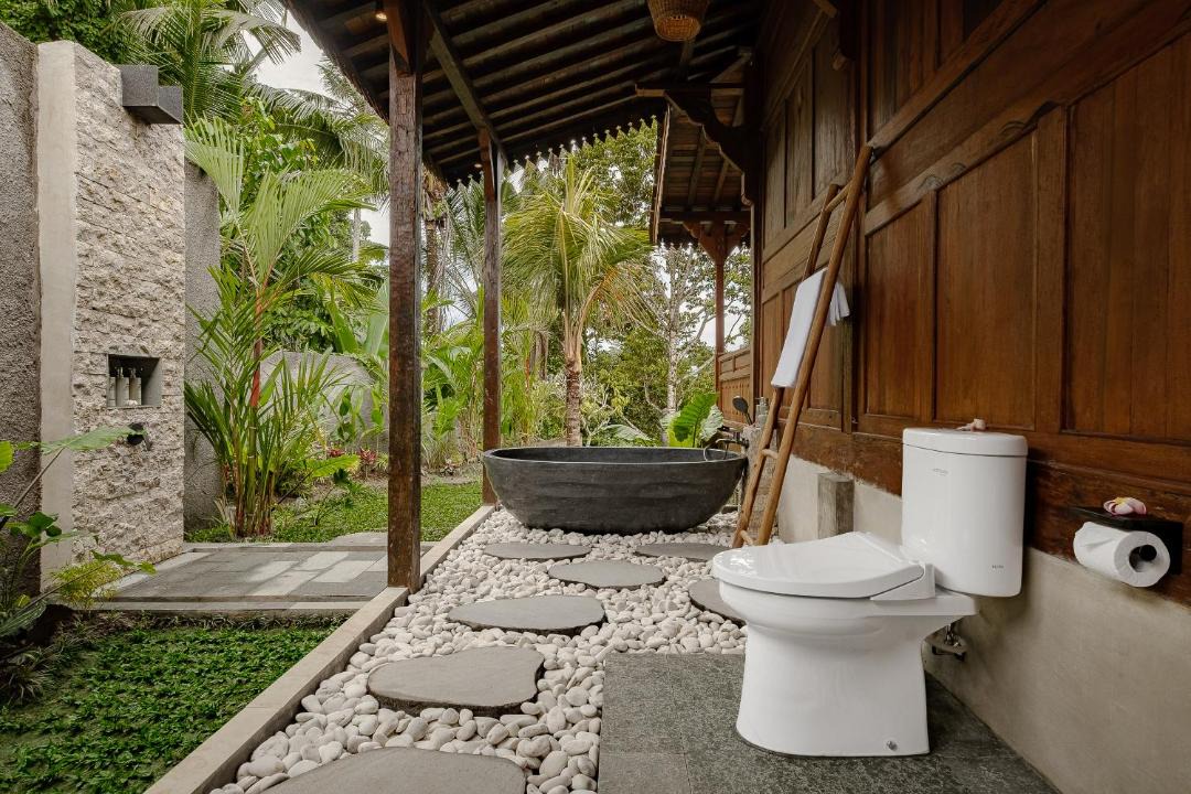 Photo of Bathroom in Petulu