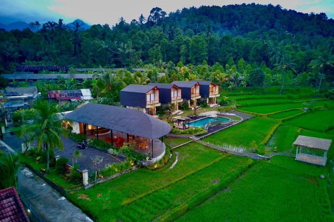 Photo of Others in Munduk