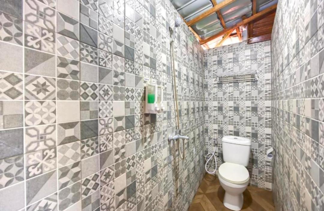 Photo of Bathroom in Botoemadeg