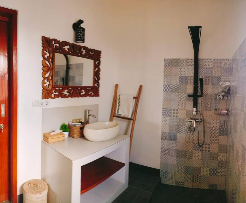 Photo of Bathroom in Bukti