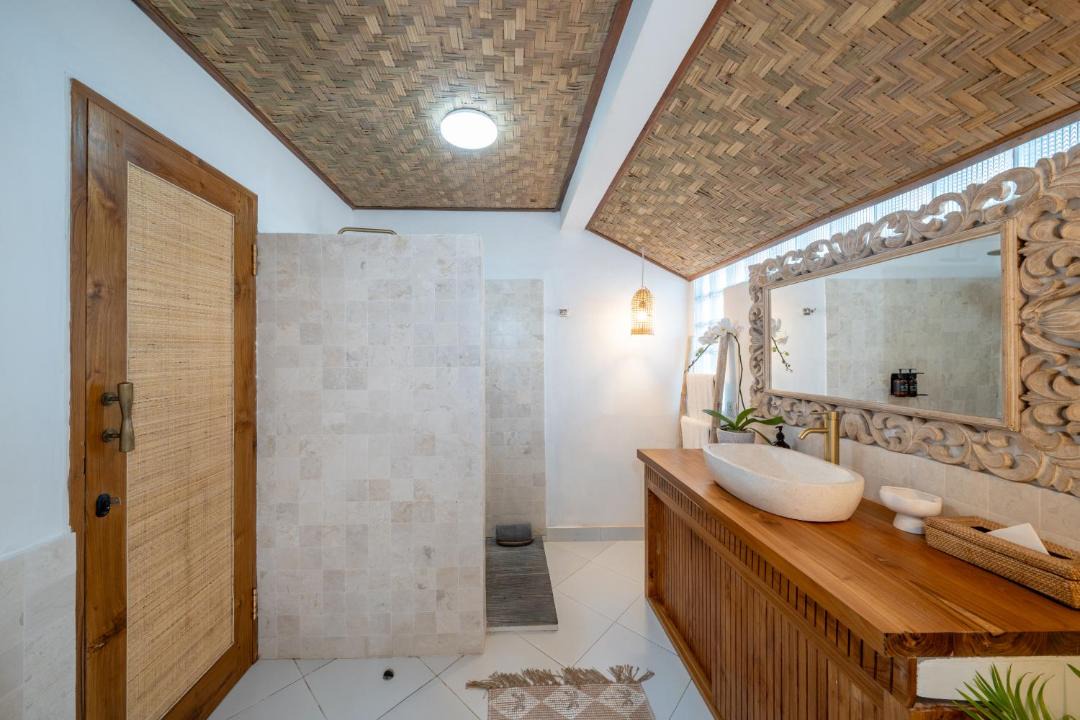 Photo of Bathroom in Jungut Batu