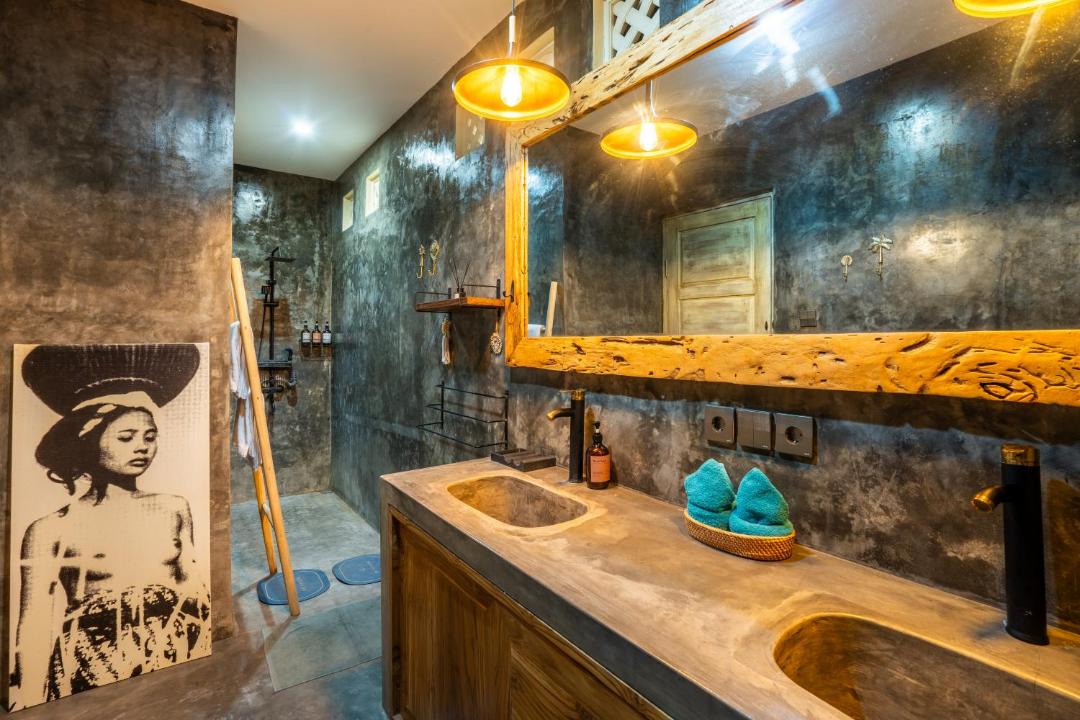 Photo of Bathroom in Petitenget