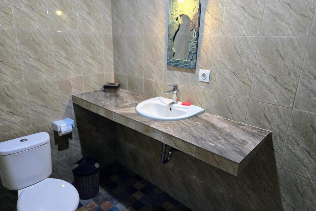 Photo of Bathroom in Buahan