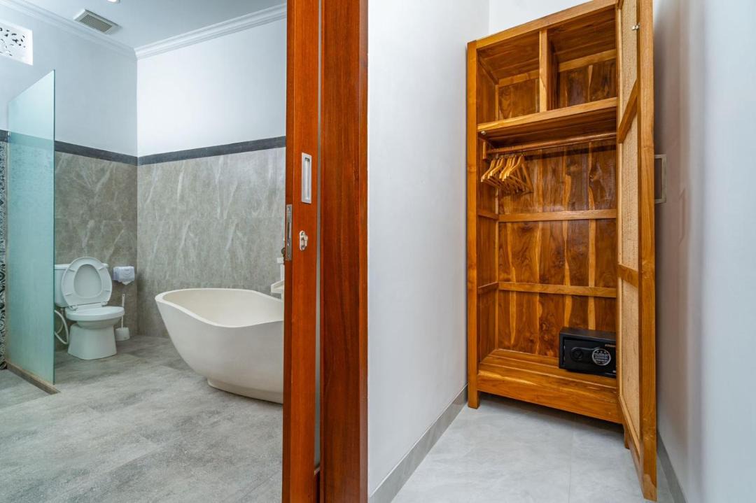 Photo of Bathroom in Singakerta