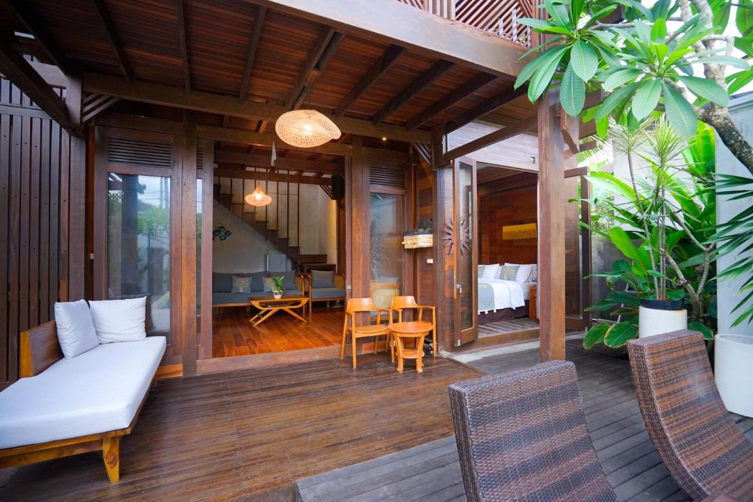 Photo of Patio Balcony in Mushroom Bay