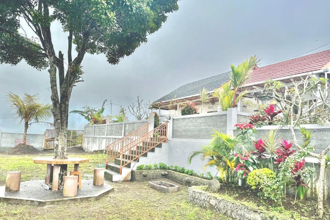 Photo of Others in Besakih
