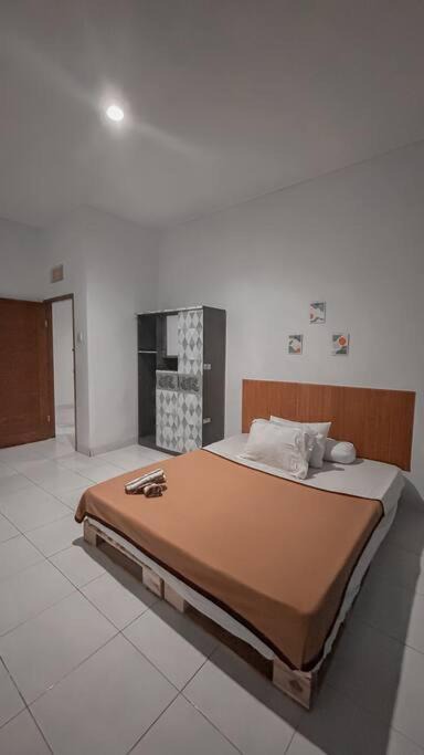 Photo of Bedroom in Sunset Road