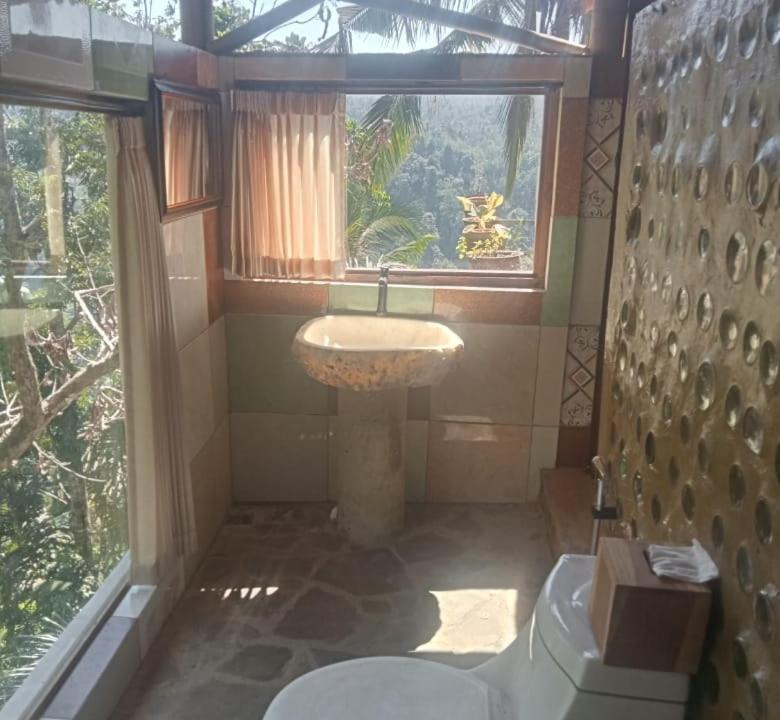 Photo of Bathroom in Selemadeg