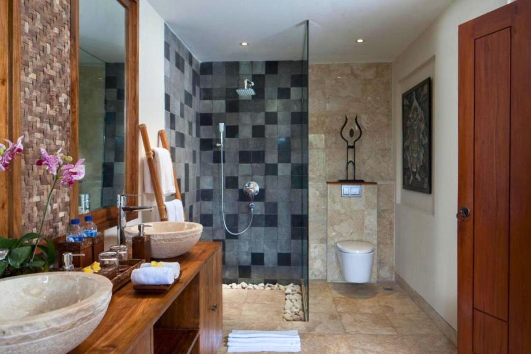 Photo of Bathroom in Sambahan