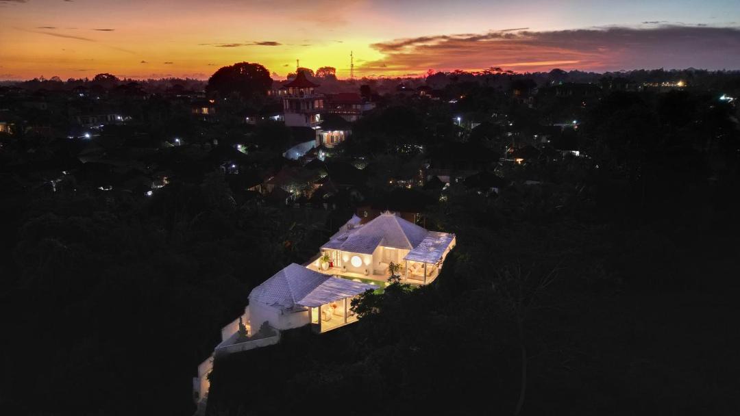 Photo of Buildings in Mas