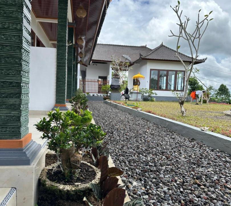 Photo of Others in Besakih