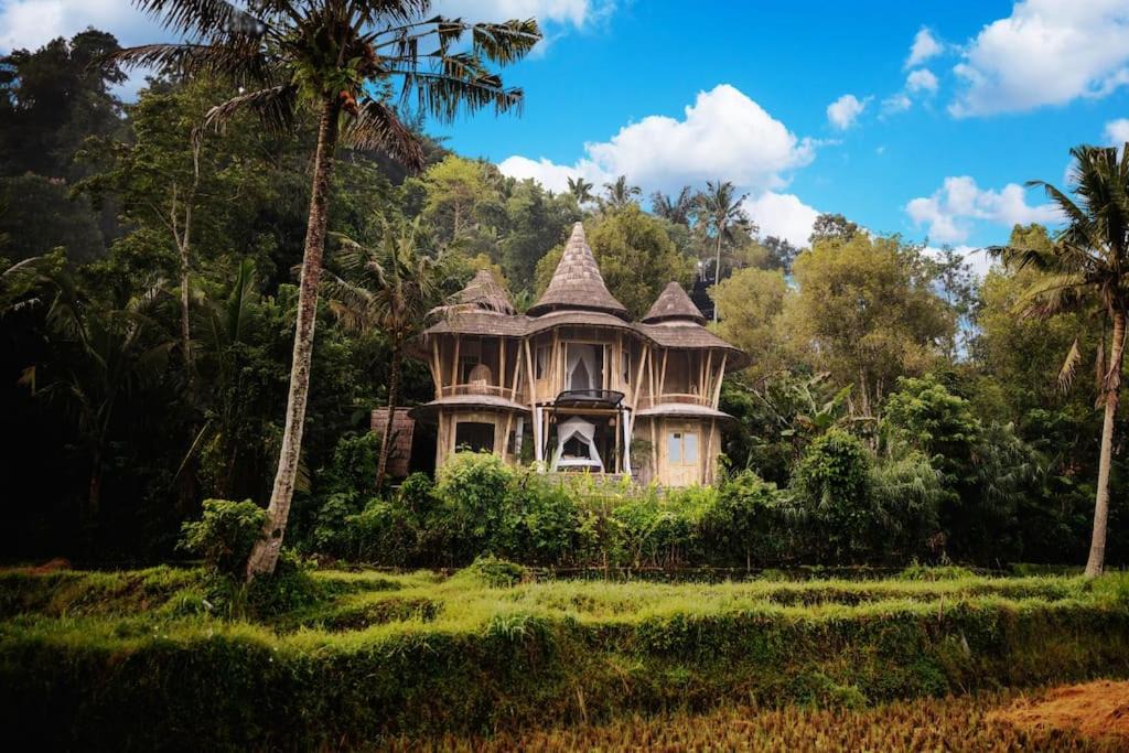 Photo of Buildings in Selat