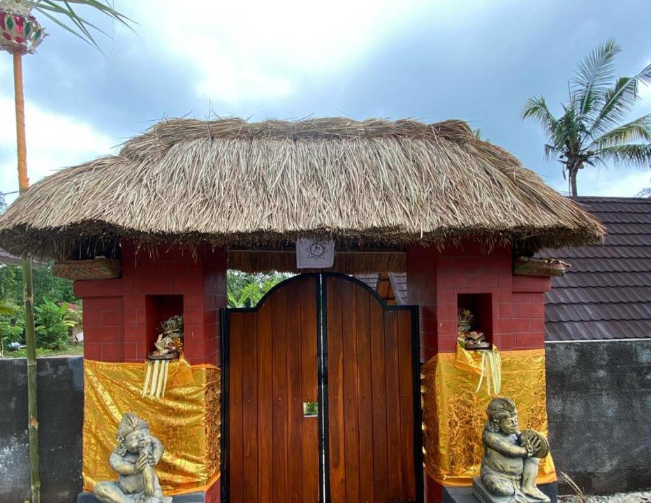 Photo of Others in Botoemadeg
