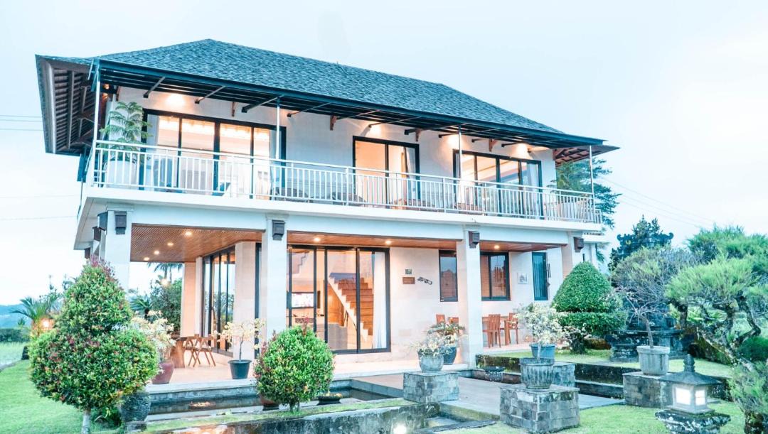 Photo of Buildings in Wongaya Gede