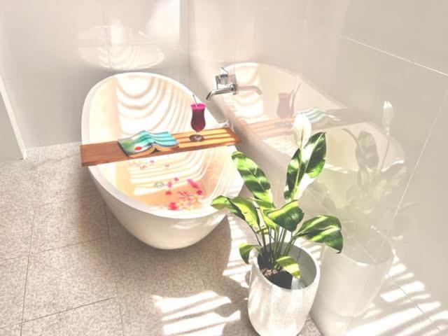 Photo of Bathroom in Ceningan Island