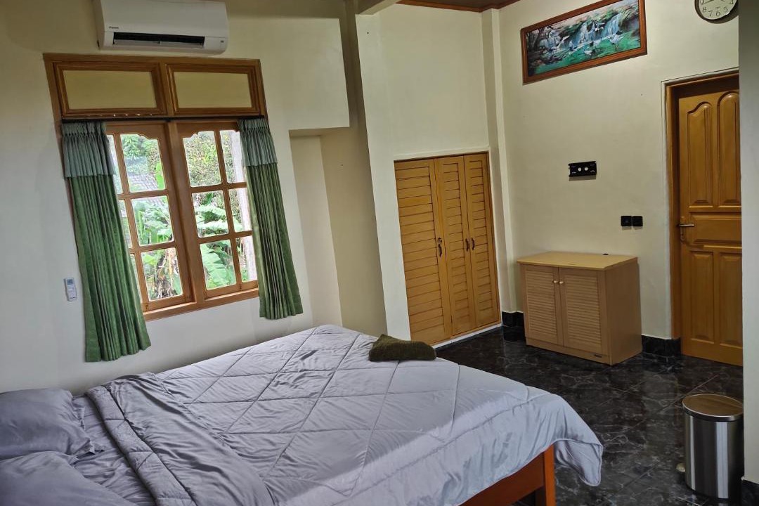 Photo of Bedroom in Ababi