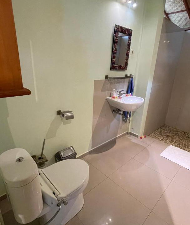 Photo of Bathroom in Sambirenteng