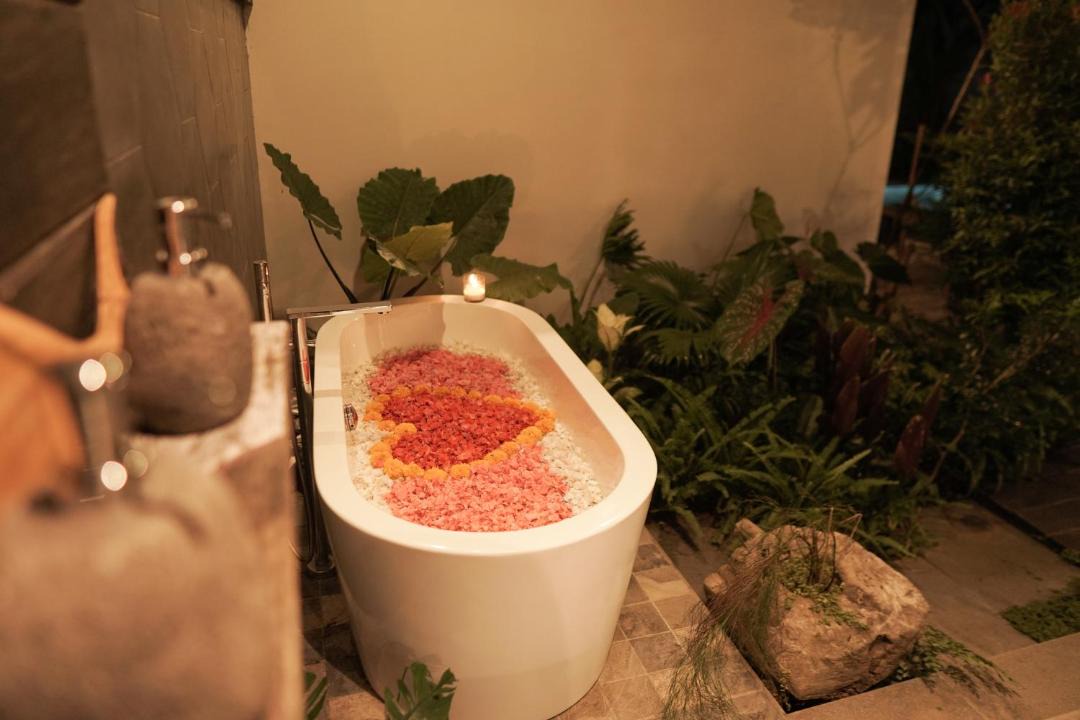 Photo of Bathroom in Singakerta