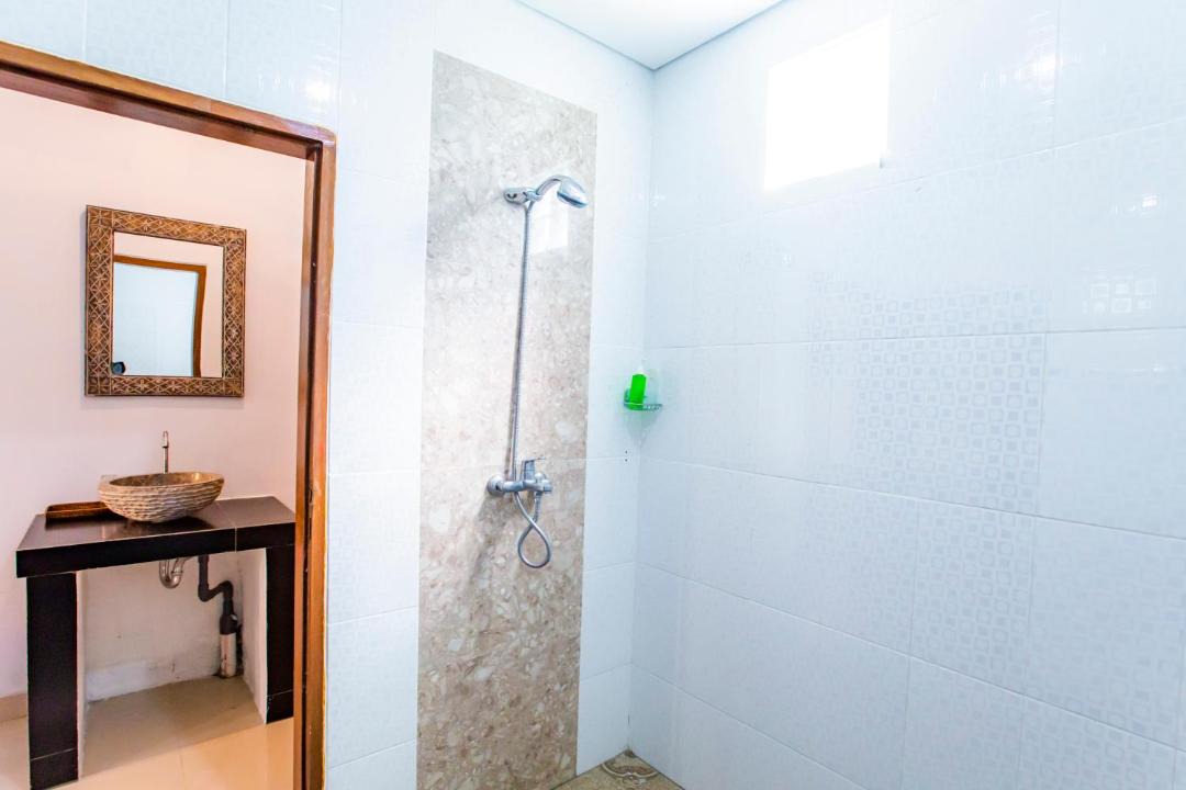 Photo of Bathroom in Singakerta