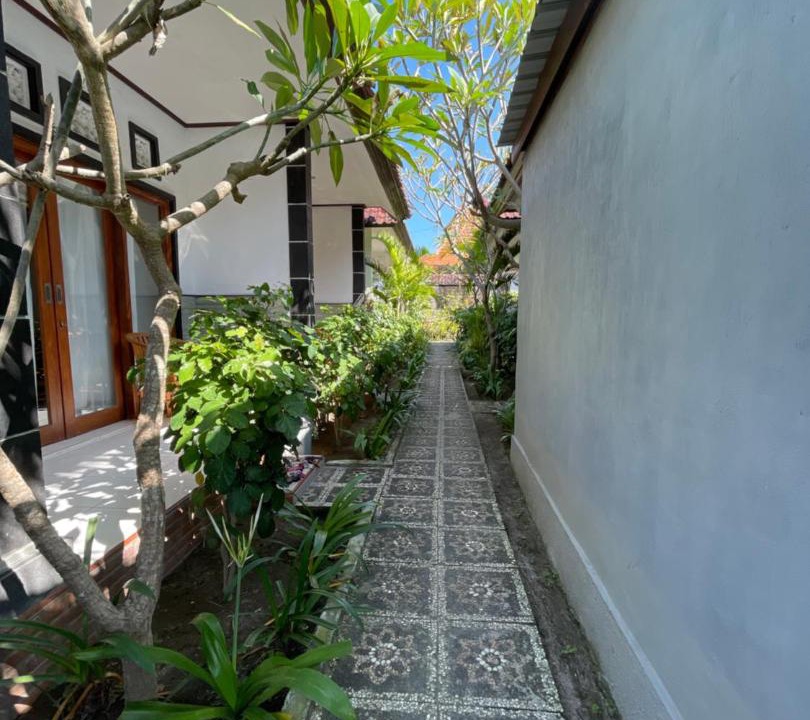 Photo of Buildings in Jungut Batu