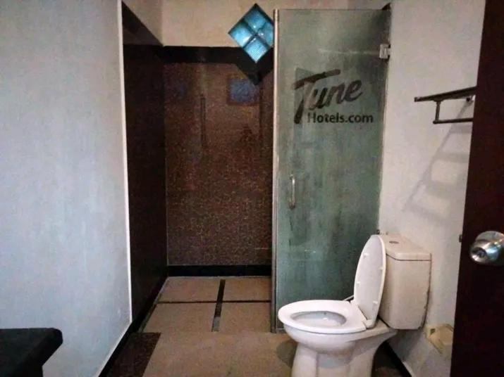Photo of Bathroom in Singakerta