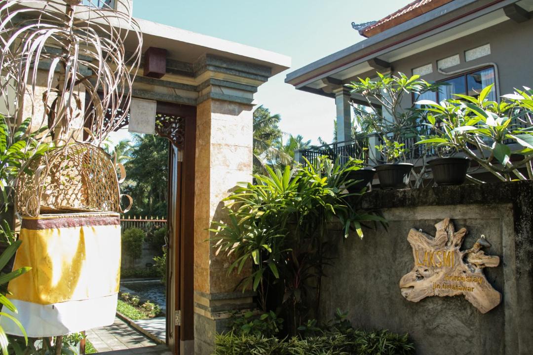 Photo of Buildings in Petulu