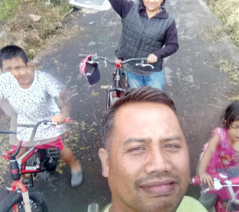 Photo of Human In Picture in Bedugul