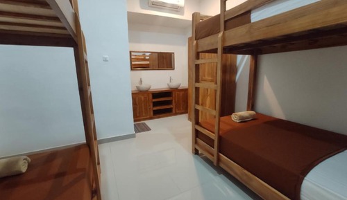Bed in 4-bed Mixed Dormitory