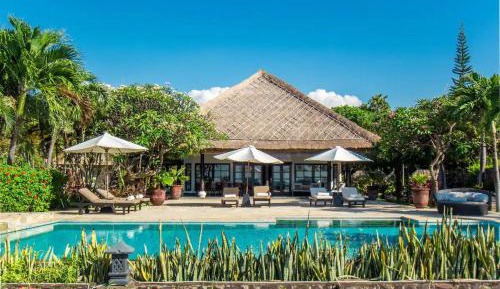 Villa - Beach Front