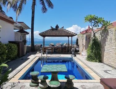 Bungalow with Sea View