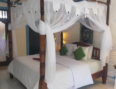 One-Bedroom Bungalow with Sea View