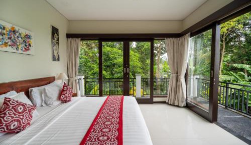 Room #1291594902