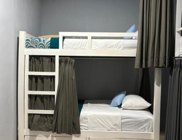 Bed in 8-Bed Mixed Dormitory Room