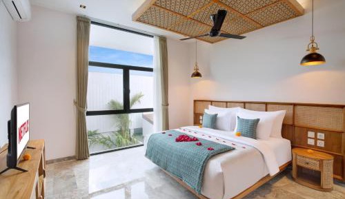 Royal Three-Bedroom Villa with Private Pool 