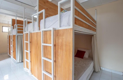 Sampalan Hotel | Nushe Hostel