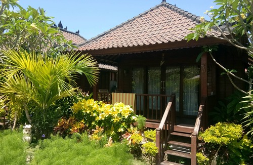 Mushroom Bay Hotel | Dinatah Lembongan Villas Bali