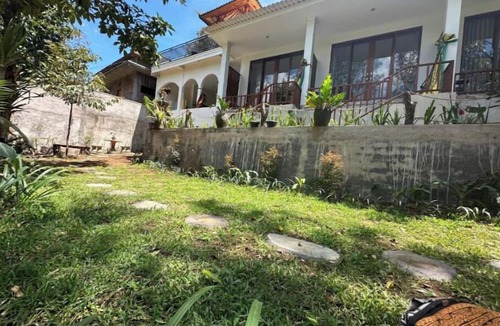 Gobleg House | Cozy 1-bedroom apartment in charming Bali with AC, WiFi